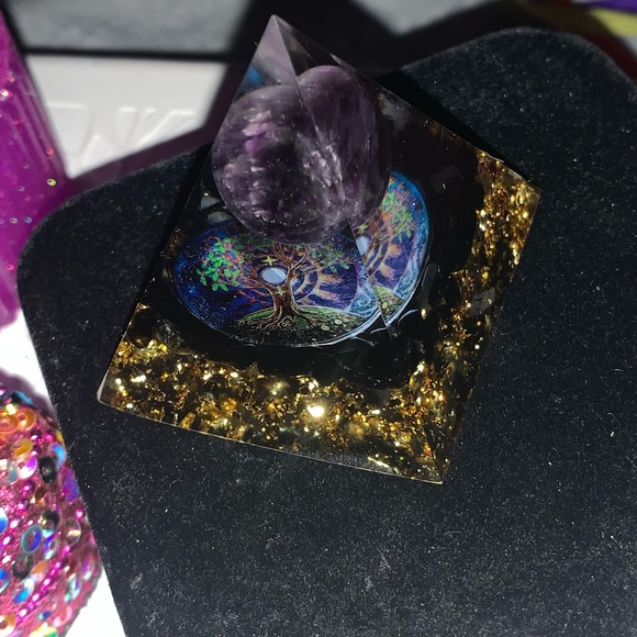 New Orgonite Resin Encased Amethyst Sphere TreeofLife Gold Leaf Crystal Pyramid - Picture 13 of 16